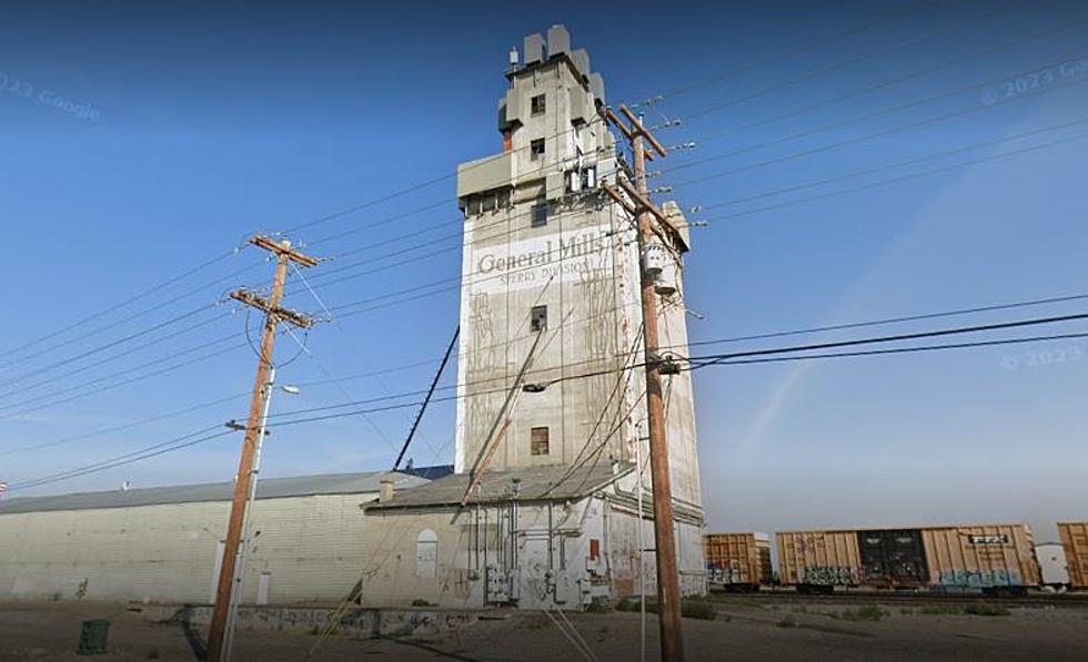 What Do We Know about Historic Kennewick Grain Elevator?
