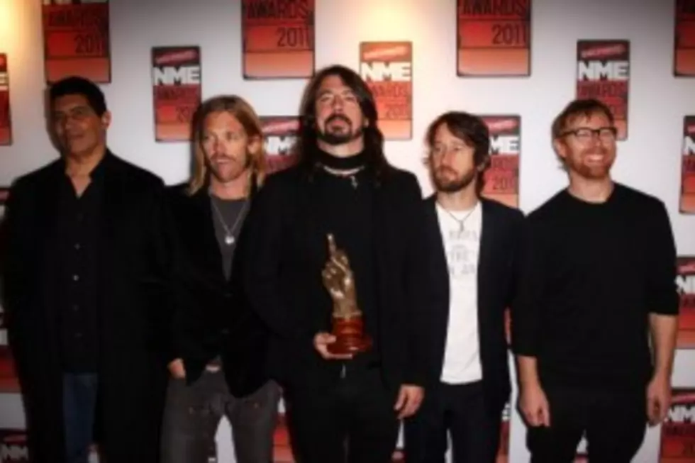Dave Grohl Dedicates Award to Curt Cobain, Then Plays With Daltrey!