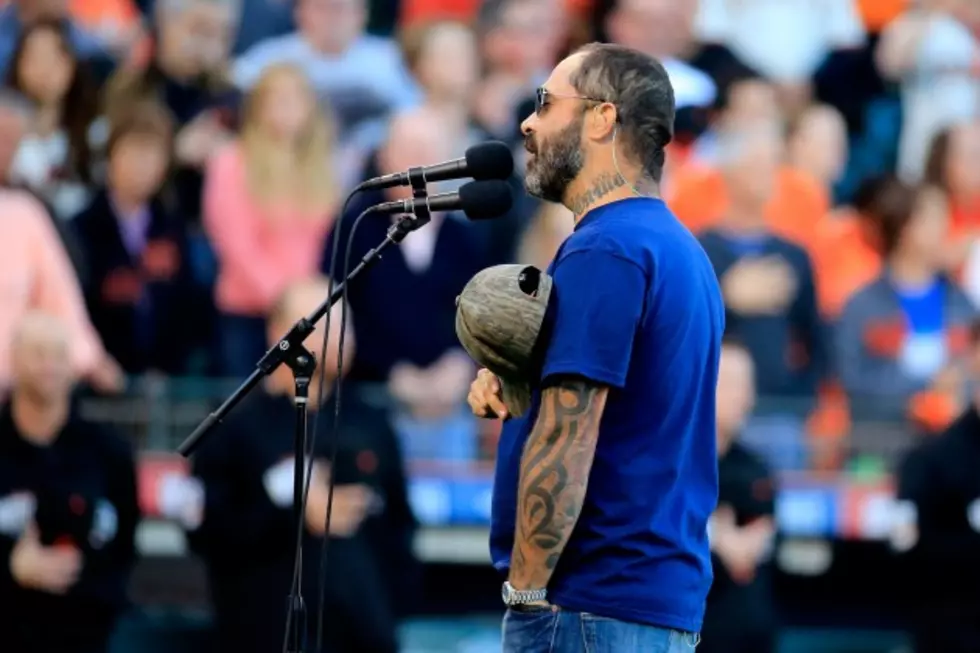 &#8216;The Staind Mangled Banner&#8217;? Red-Faced Aaron Lewis Chokes on National Anthem