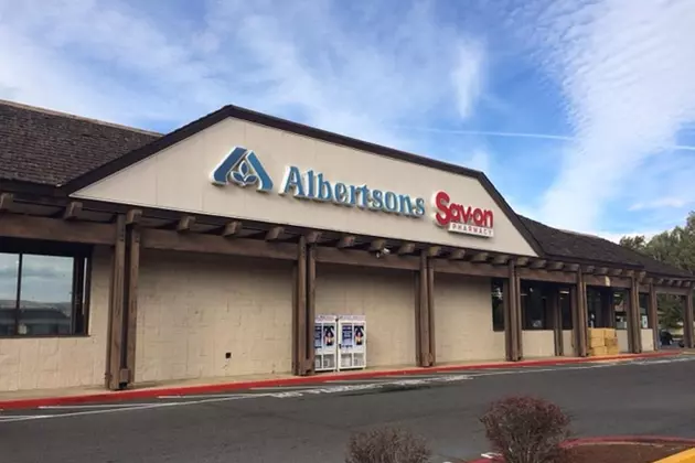 Exploring the Old Albertsons Building [PHOTOS]