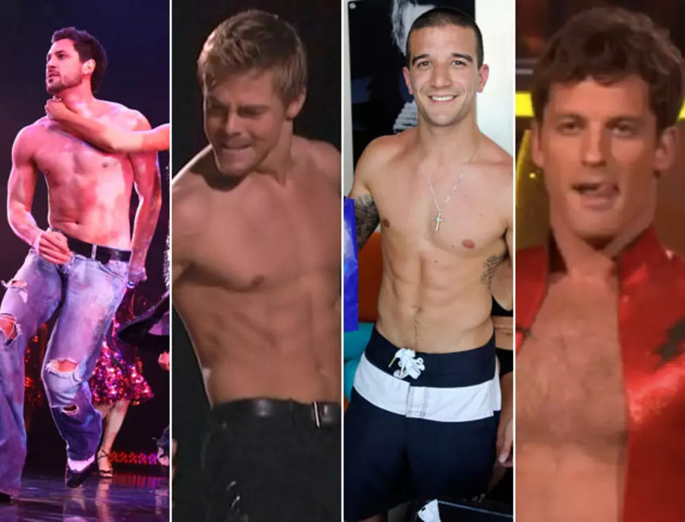 Hunks, Hunks, Everywhere. In Toppenish. On the Stage &#8212; Grab the App