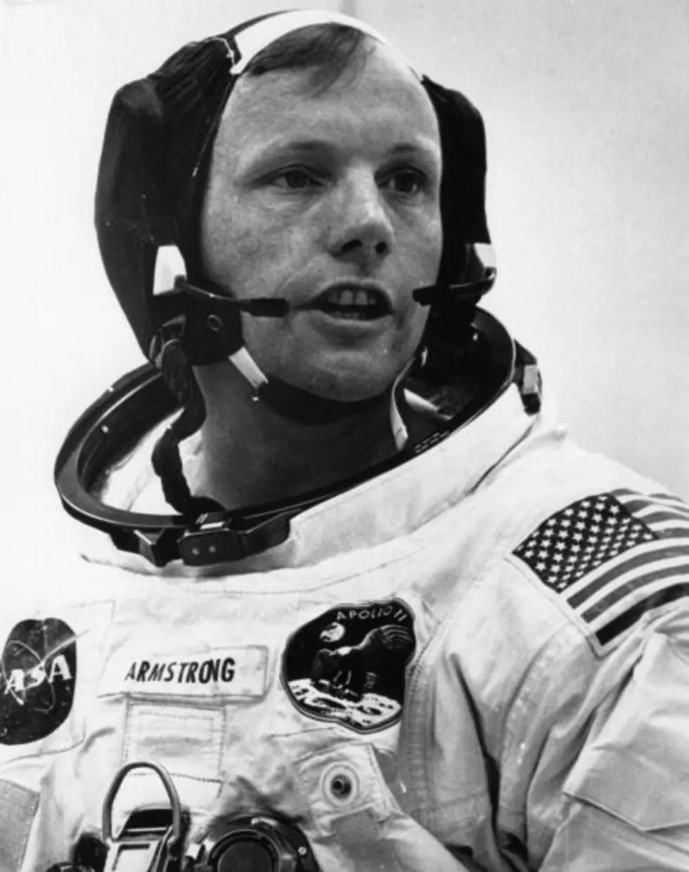 Neil Armstrong – First Man To Walk On Moon Passes Away