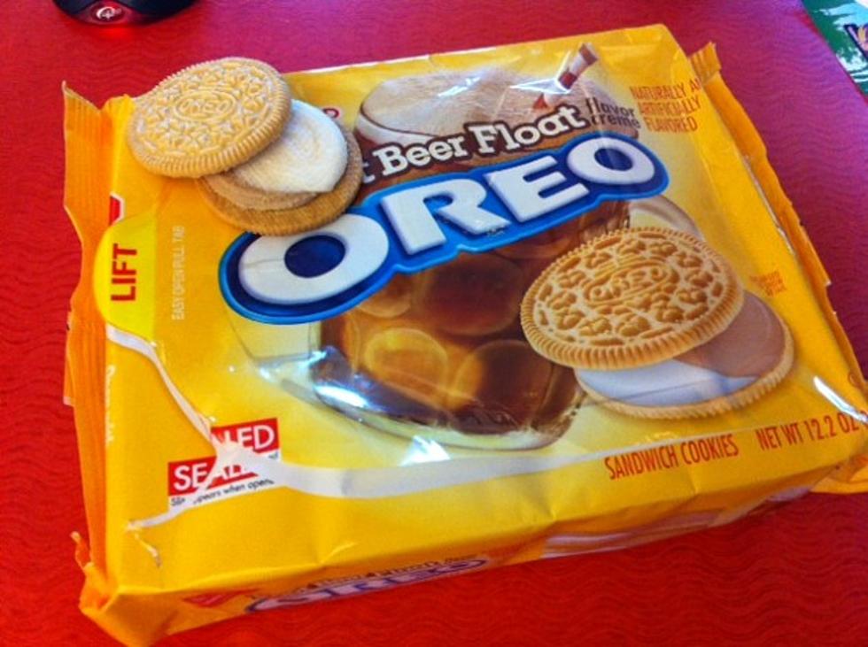 Taste Testing the new Root Beer Float-Flavored Oreos