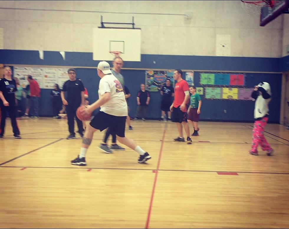John Riggs Scrimmaging with Yakima Special Olympics