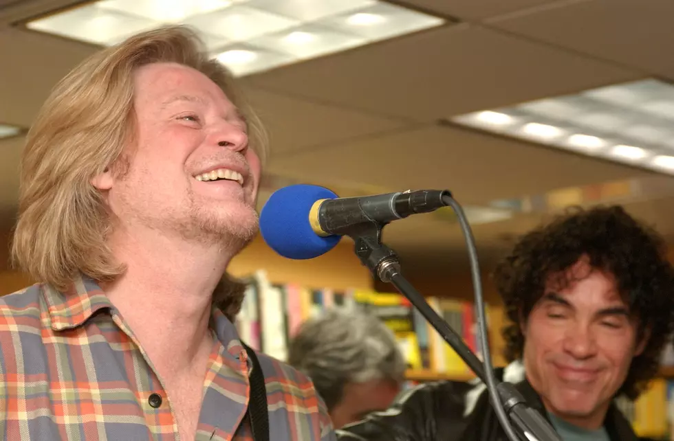 The Hall and Oates Emergency Line Is Here To Save The Day [VIDEO]