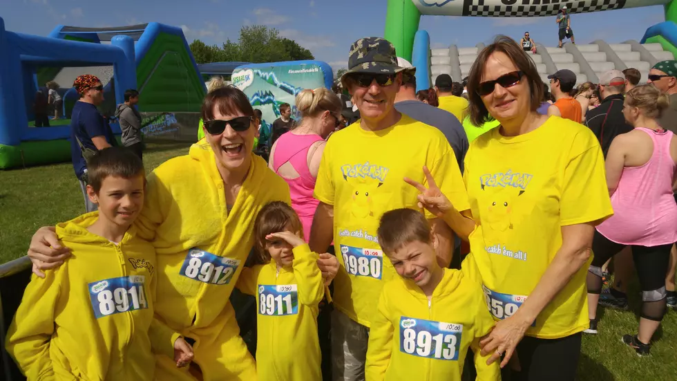 Insane Inflatables 5 K Brings The Fun For Families [VIDEO]