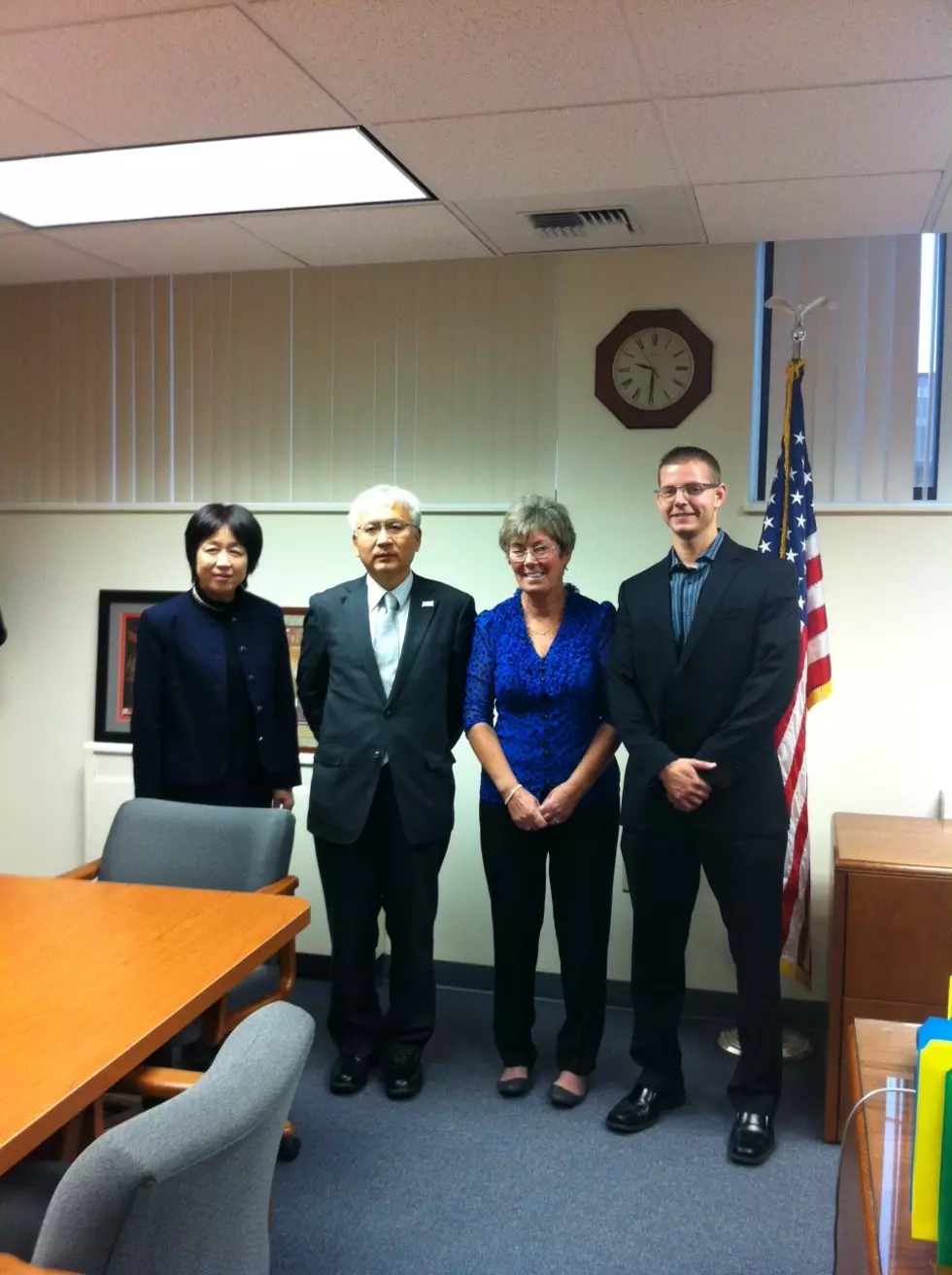 Consultate-General of Japan in Seattle Visits Yakima
