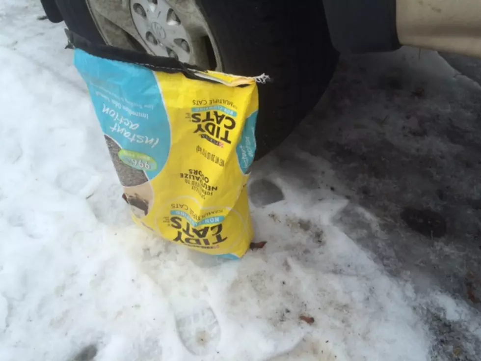 Today’s Central Washington Winter Hack: Kitty Litter Can Help You Claw Through Slippery Spots