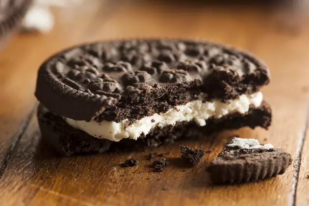 How Do You Celebrate National Eat An Oreo Day?