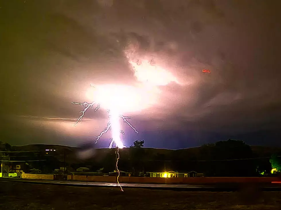 Breaking: Yakima Visited by Storm, Thunder, Lightening & a UFO!