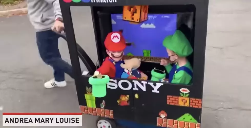Cute Mario & Luigi Costumes 1-ups the Competition