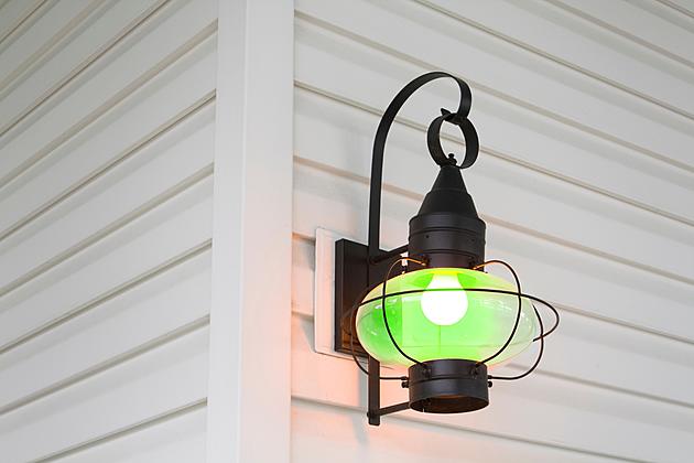 Green Porch Lights in WA, OR, CA? Trust Me, It&#8217;s a Good Thing