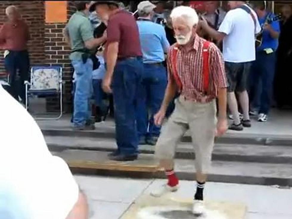 This Grandpa is a ‘Shuffling’ and Dancing Machine [VIDEO]