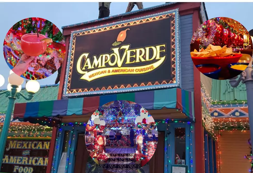 Mexican Restaurant in Texas Transforms to Christmas Restaurant and It’s Awesome