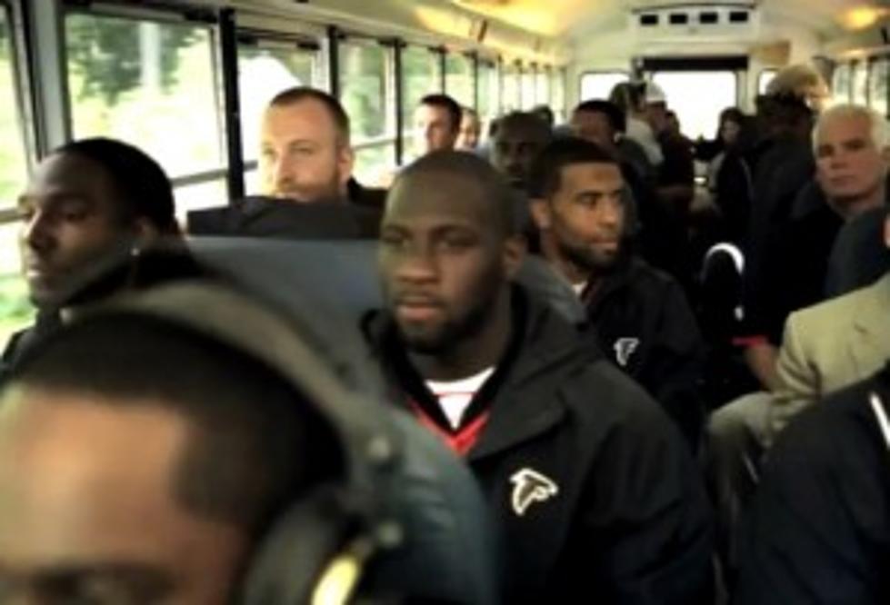What The Heck Is That &#8216;On The Bus&#8217; Song From NFL&#8217;s &#8216;Play 60&#8242; Commercial? [VIDEO]