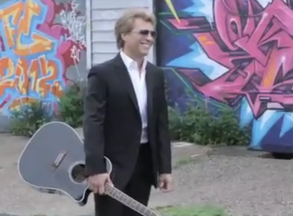 Jon Bon Jovi is Selling Avon [VIDEO]