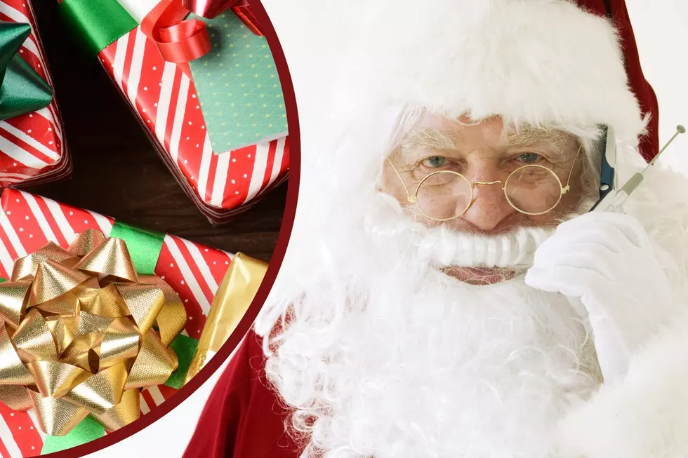Start A Fun Family Tradition By Calling Santa&#8217;s Christmas Hotline This Year