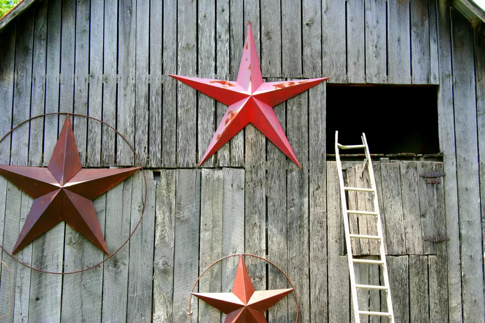 Huge Metal Stars On Barns and Houses In Texas, What Does It All Mean?