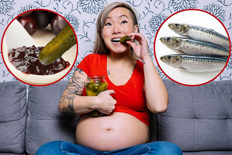 These 8 Weird Pregnancy Cravings Will Make You Go Ewe