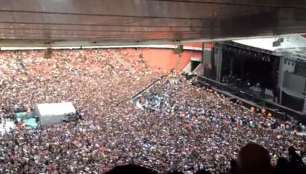 Watch 60,000 Fans Sing ‘Bohemian Rhapsody’ at a Green Day Concert in London