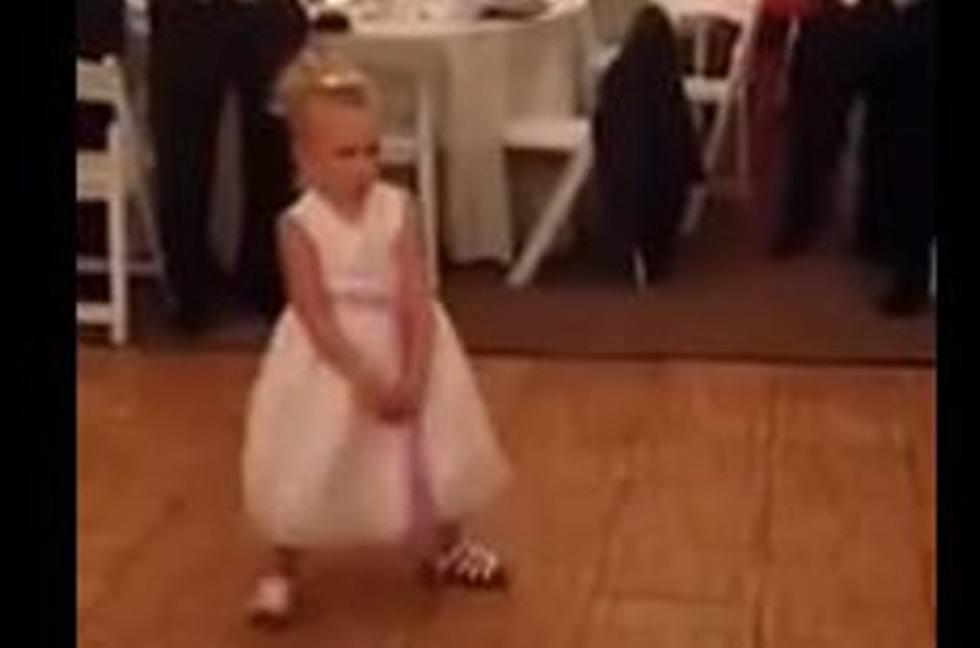 Little Girl Dancing to Justin Bieber and Gangnam Style Steals the Show at Wedding Reception