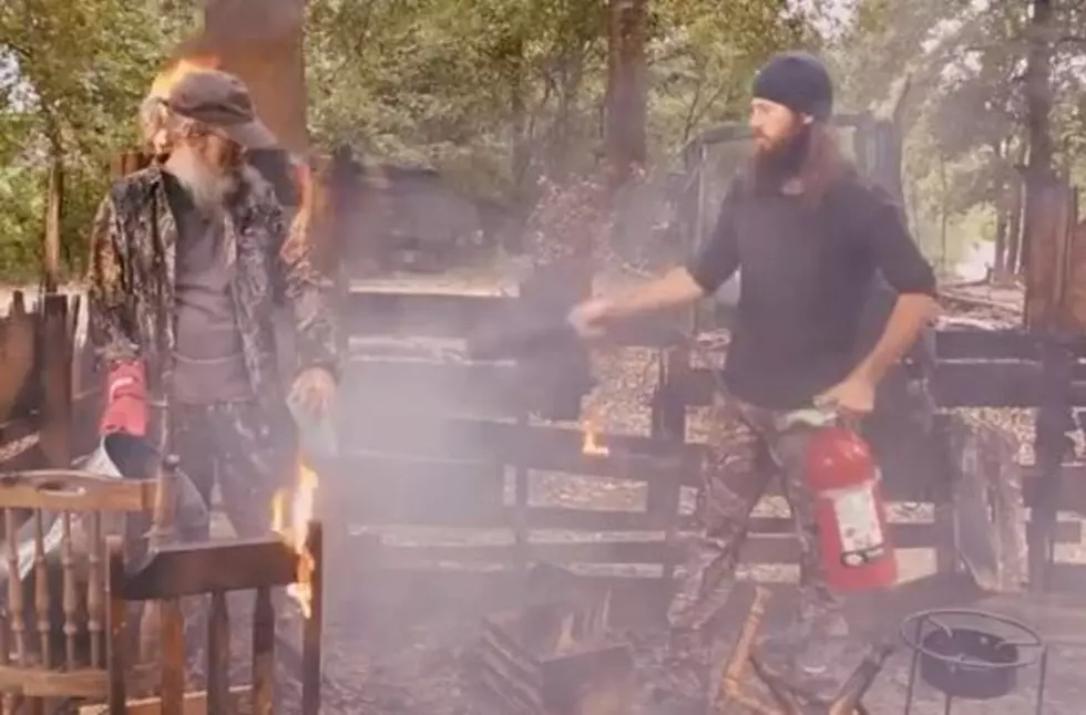 Deep Fried Turkey Safety Tips From Duck Dynasty’s Jase Robertson and Uncle Si