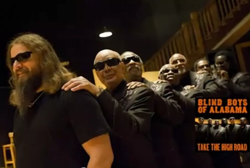 Jamey Johnson Is One Busy Boy [VIDEO]