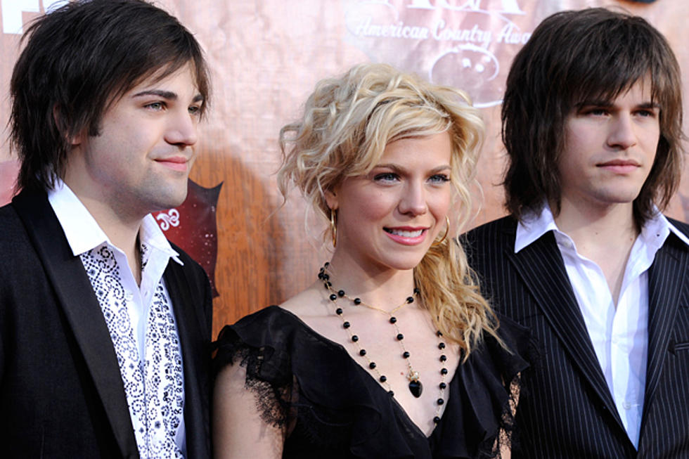 The Band Perry Are Elegant and Subdued for ‘All Your Life’ Performance on 2011 American Country Awards