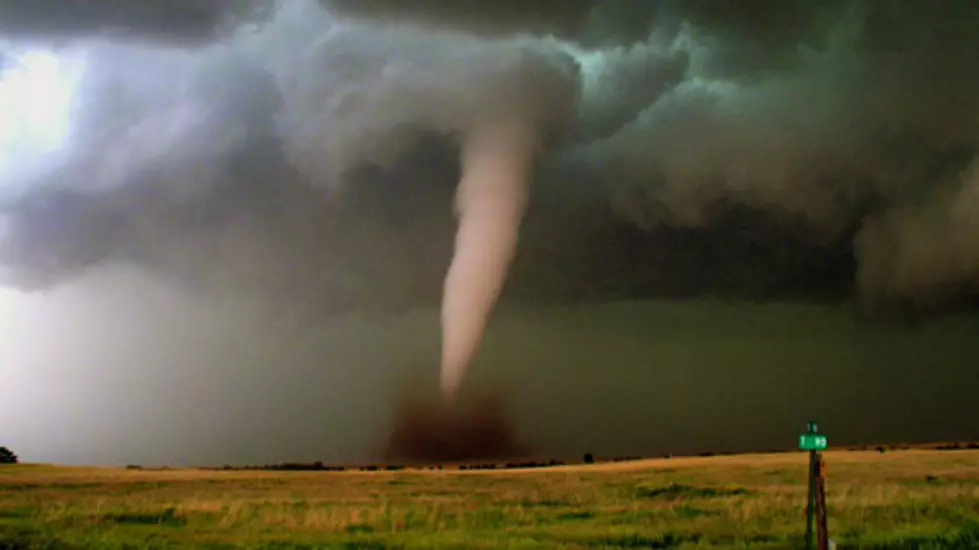 Spring = Tornadoes [VIDEO]