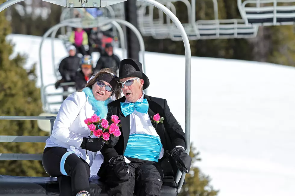 Couples Marry Atop Ski Slope in Colorado