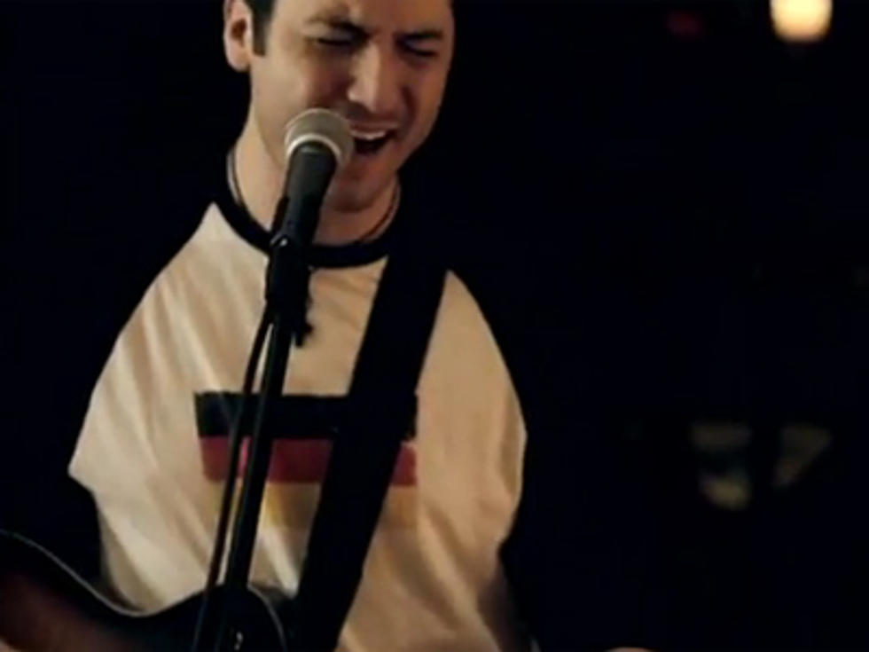 Boyce Avenue Covers &#8216;Just Can&#8217;t Get Enough&#8217; [VIDEO]