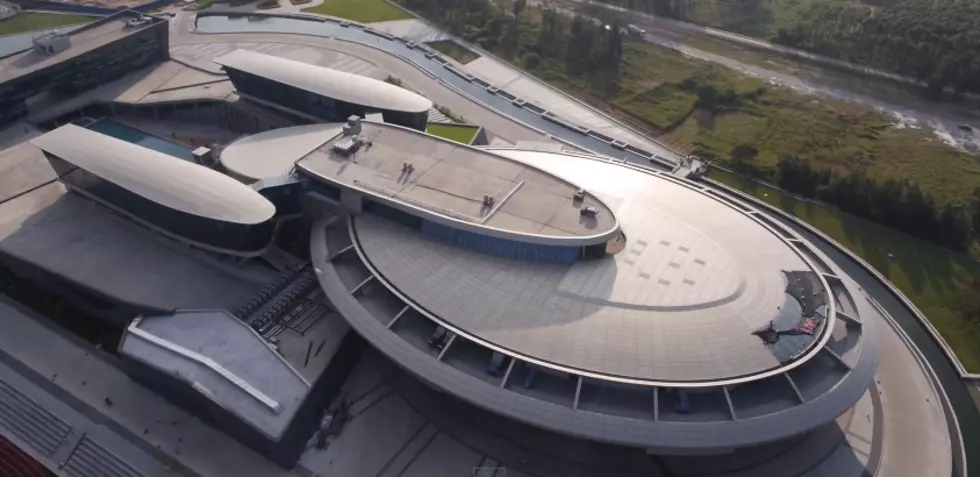 Star Trek Enterprise Themed Building Is Unbelievable! [VIDEO]