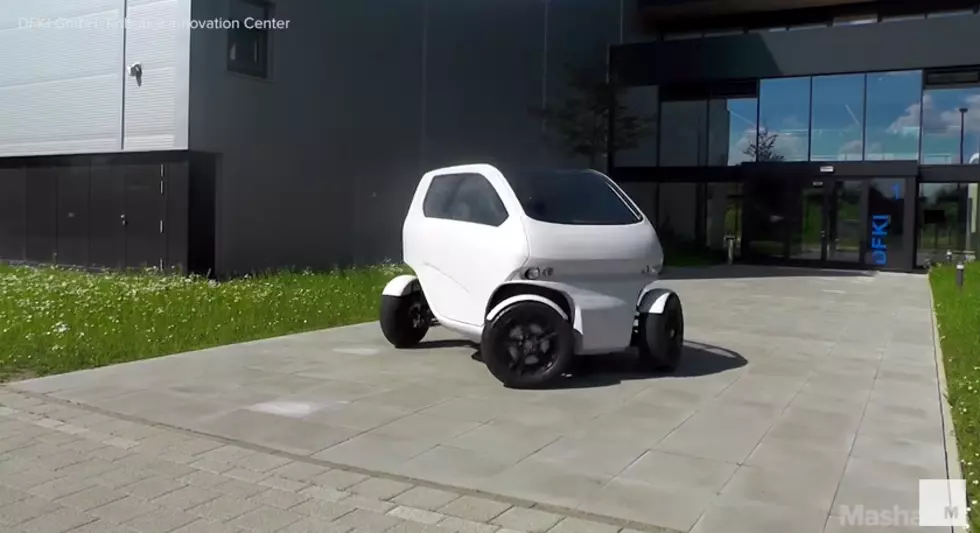 New Smart Car Could Change The Way You Think of Parking & Driving! [VIDEO]