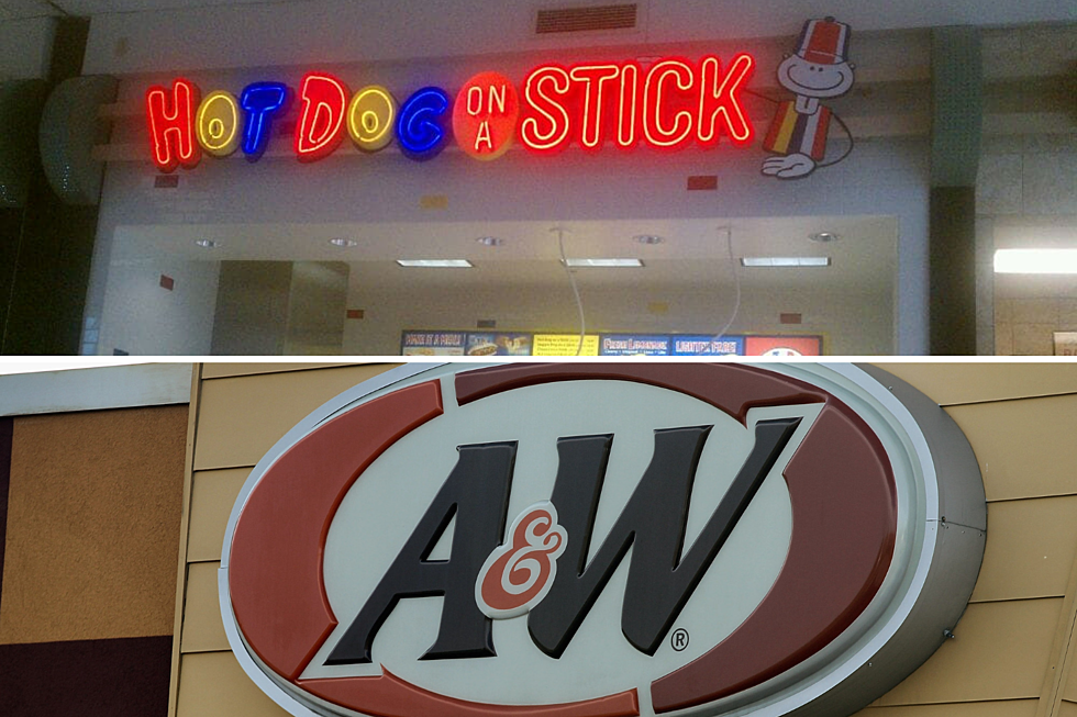 Casper Can’t Decide Between ”Hot Dog On A Stick’ and ‘A&W’