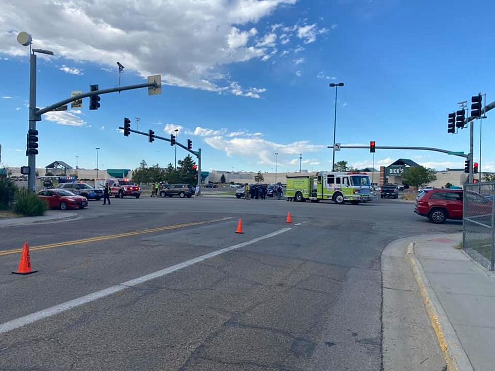 Wyoming Blvd Eastridge Mall Entrance Needs A Left Turn Traffic Light [OPINION]