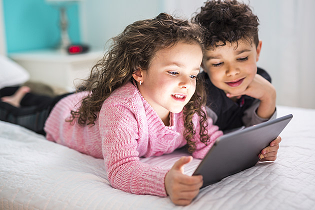 Survey: Kids&#8217; Screen Time Jumped 500% During Pandemic