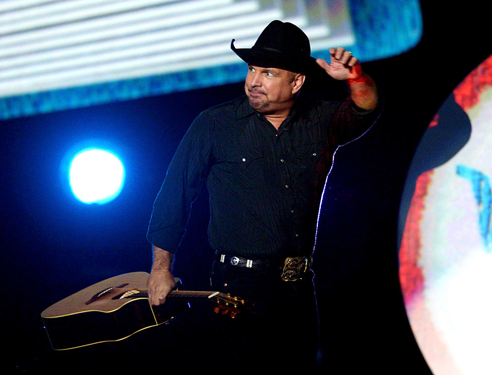 Garth Brooks Enters Hall Of Fame, Hints At Comeback