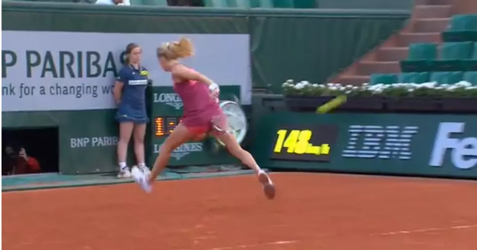 Watch This Between The Legs Shot at French Open [VIDEO]