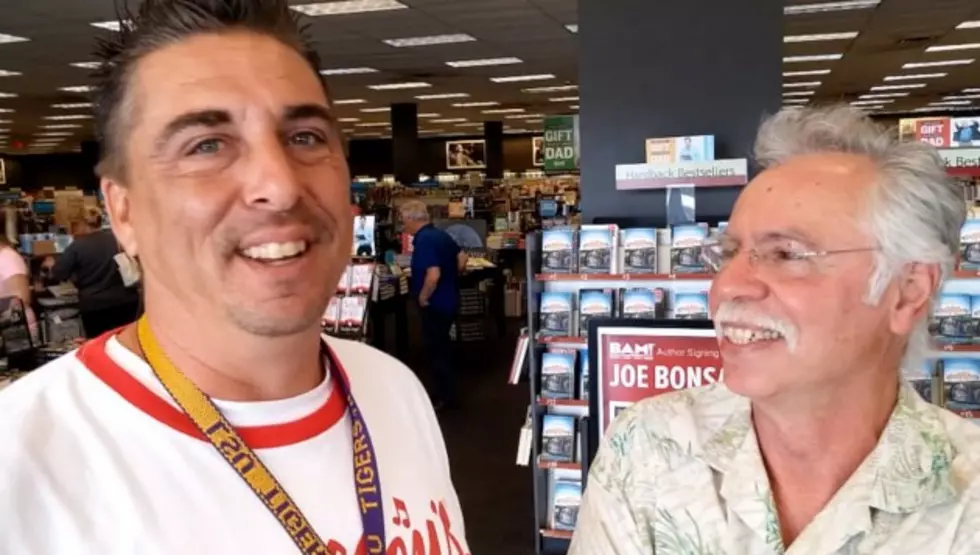 Mike Soileau Hanging Out With Legendary Oak Ridge Boy Joe Bonsall [VIDEO]