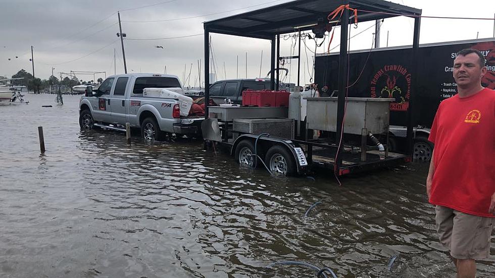 Local Crawfish Caterer Doesn't Let High Water Stop the Party