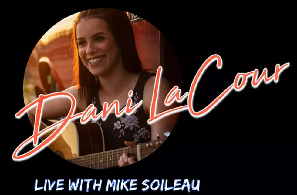 Local American Idol Contestant Dani Lacour Visits Gator Friday