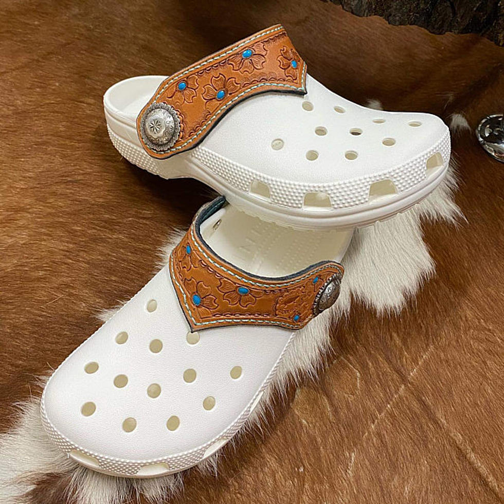 Put Some More Yee in Your Croc’s Haw With Leather Straps