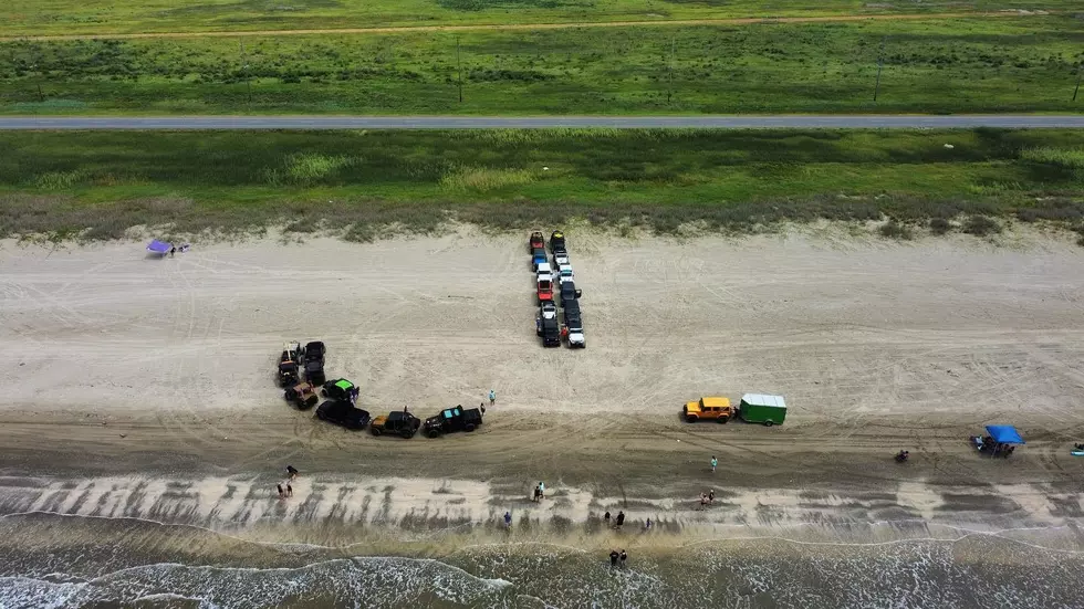 Jeepers Gather on Holly Beach for Second Annual JEEP Photo