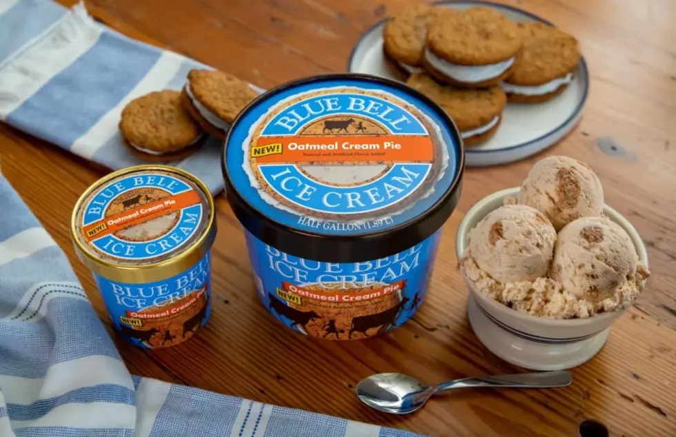 Blue Bell Introduces Oatmeal Cream Pie Ice Cream