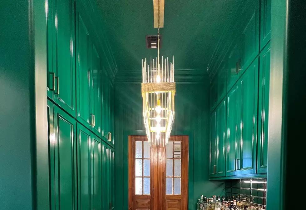 This Lake Charles Home's Pantry Has Emerald City Vibes