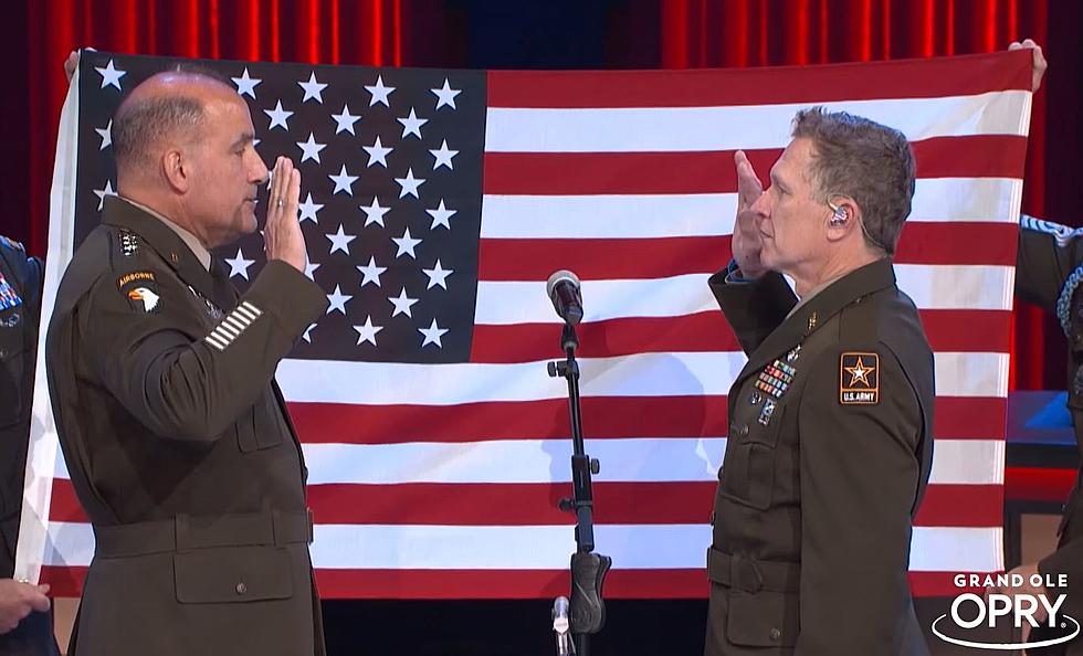 Country Singer Craig Morgan Sworn In To Army Reserve On Stage At Grand Ole Opry