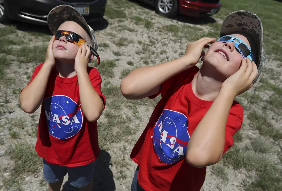 Warning To Those In Louisiana & Texas With Solar Eclipse Glasses