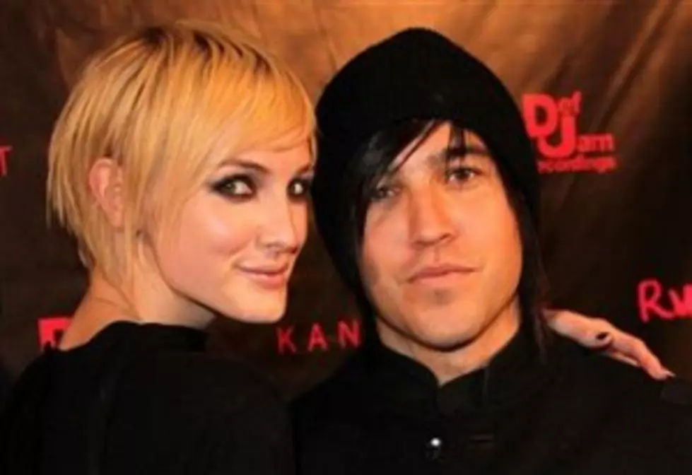 Ashlee Simpson And Pete Wentz Call It Quits