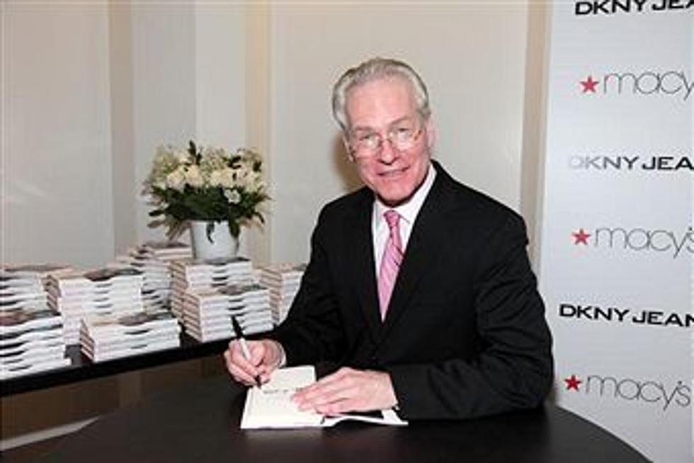Tim Gunn To Fill Us In On His Fashion Tips!