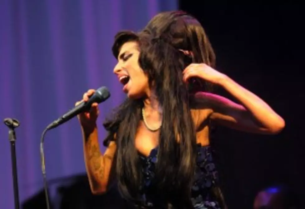 Amy Winehouse Died In Bed With No Sign Of Drugs Nearby
